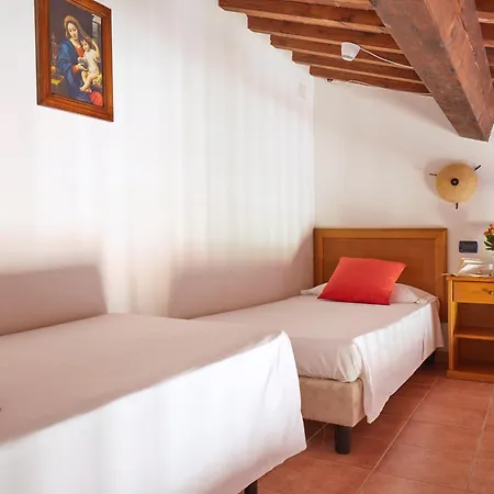 Fattoria Belvedere Hotell 4*
