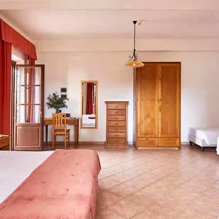Fattoria Belvedere Hotell 4*