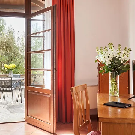 Fattoria Belvedere Hotell 4*