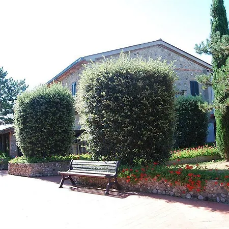Fattoria Belvedere Hotel 4*
